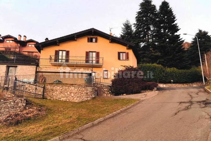 4 chambres Villa à Centro Valle Intelvi, Italy No. 377042