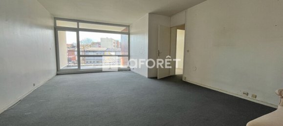 3 bedrooms Apartment in Lille, France No. 89169 2
