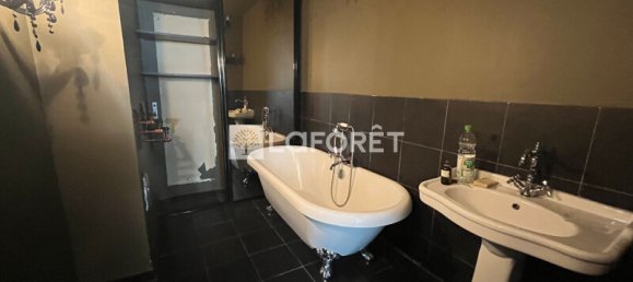 3 bedrooms Apartment in Lille, France No. 89169 8