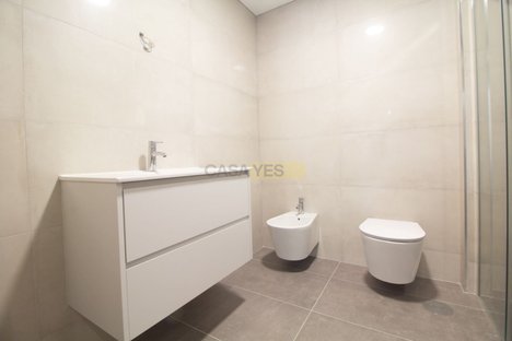 3 Schlafzimmer Wohnung in Porto, Portugal, Nr. 130165