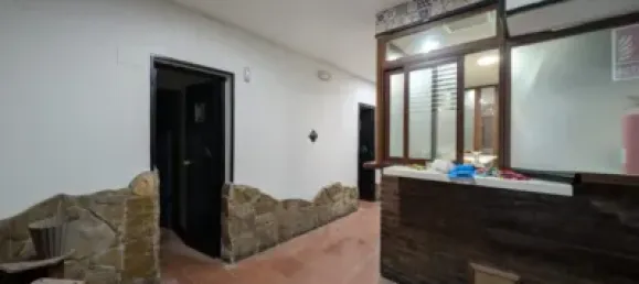 135m² Commercial property in Zaragoza, Spain No. 172476 12