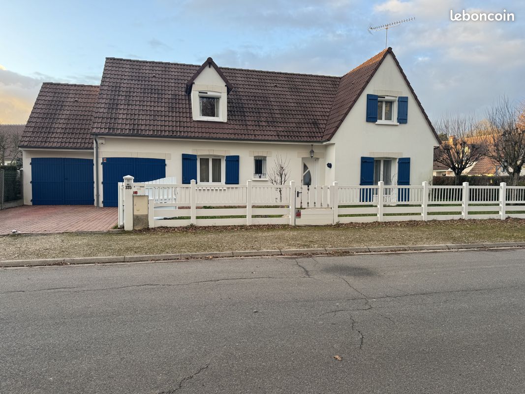 Casa de 5 dormitorios en Semoy, France No. 40408