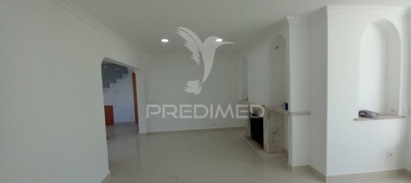 Casa de 3 dormitorios en Cascais, Portugal No. 27512 5