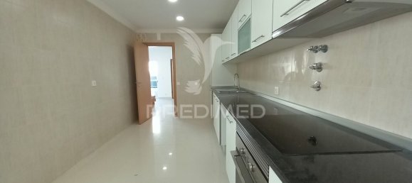 Casa de 3 dormitorios en Cascais, Portugal No. 27512 12