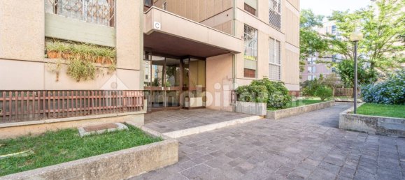 2 Schlafzimmer Wohnung in Rome, Italy, Nr. 284878 3