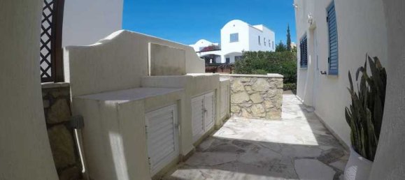 Дом с 4 спальнями в Хлорака, Кипр № 7204 4