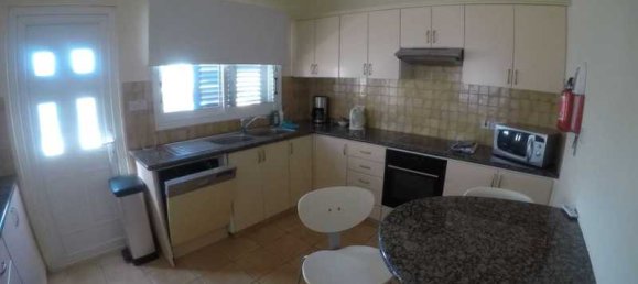 Дом с 4 спальнями в Хлорака, Кипр № 7204 5