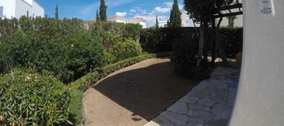 Дом с 4 спальнями в Хлорака, Кипр № 7204 16