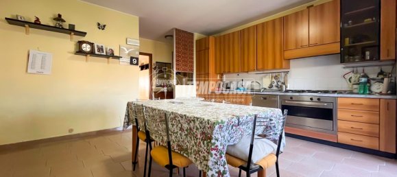 3 غرف نوم شقة في San Donato Milanese, Italy رقم 24828 13