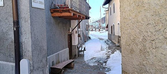 8 rooms House in Usseaux, Italy No. 62850 34