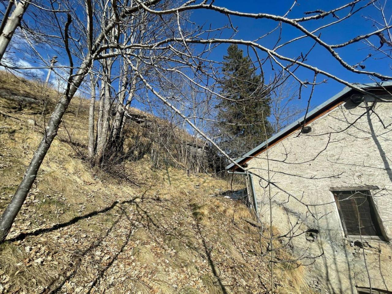 8 rooms House in Usseaux, Italy No. 62850