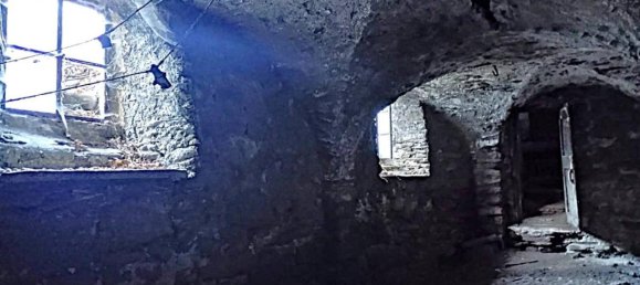 8 rooms House in Usseaux, Italy No. 62850 6