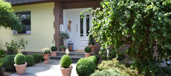 9 rooms Townhouse in Soest, Germany No. 218449 2