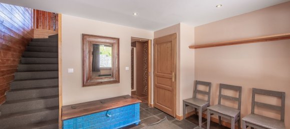 3 bedrooms Apartment in Les Belleville, France No. 1353 10