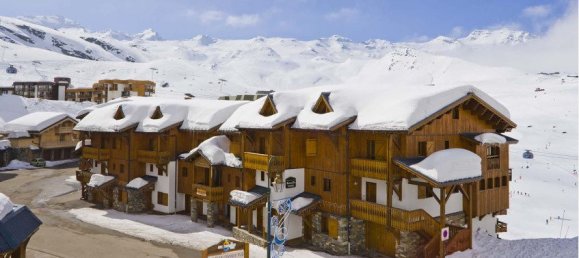 3 bedrooms Apartment in Les Belleville, France No. 1353 16