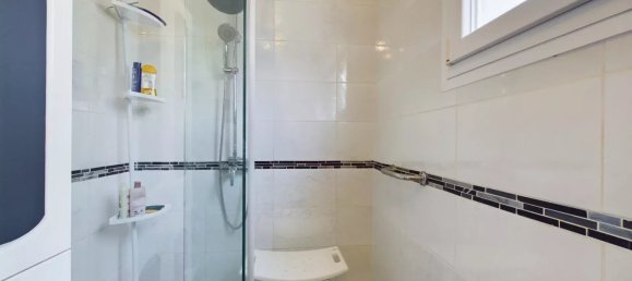 4 bedrooms House in Anglure, France No. 155112 18