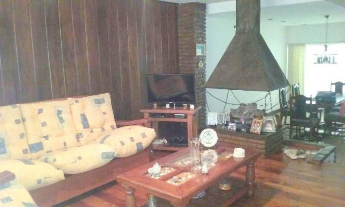 3 bedrooms House in Vicente Lopez, Argentina No. 60202