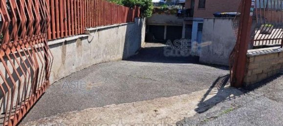 5 rooms Apartment in Rome, Italy No. 290164 13