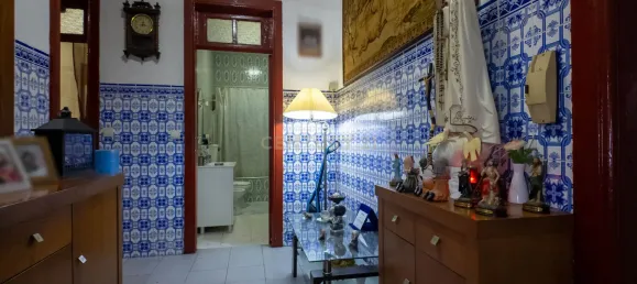 3 bedrooms Villa in Porto, Portugal No. 14751 8