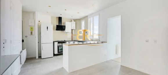 2 bedrooms Apartment in Aubervilliers, France No. 184848 3