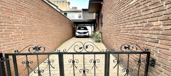 Таунхаус с 2 спальнями в Дуйсбург, Германия № 357714 26