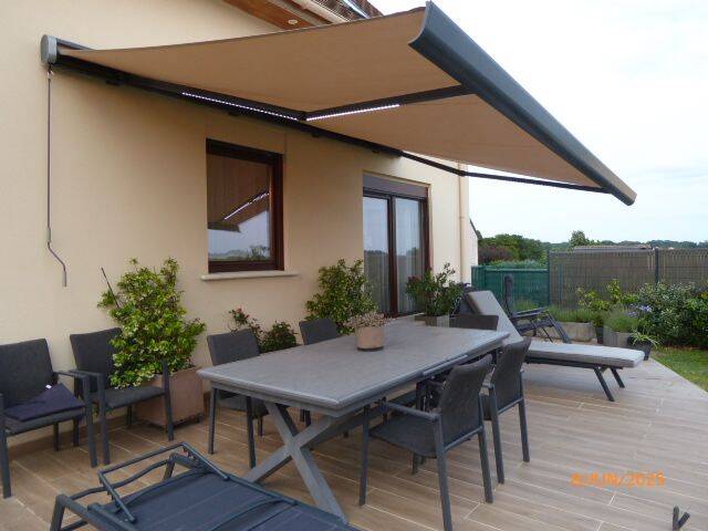 3 bedrooms House in Yvelines, France No. 331772