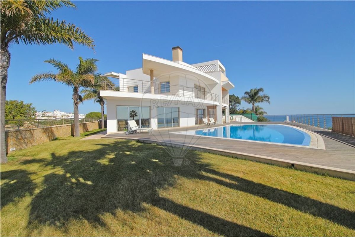 5 bedrooms House in Albufeira, Portugal No. 25690