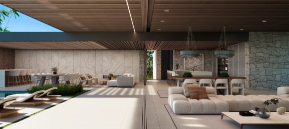 6 bedrooms Villa in Marbella, Spain No. 4706 2