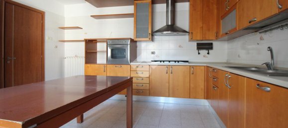 Квартира с 3 спальнями в Вилла Сан Джованни, Италия № 283725 7