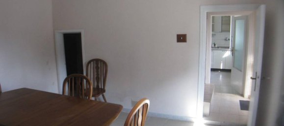 5 rooms Apartment in Osimo, Italy No. 151544 6