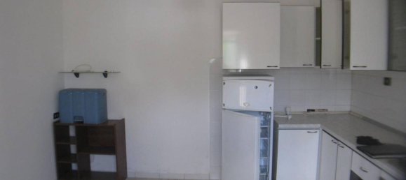 5 rooms Apartment in Osimo, Italy No. 151544 2