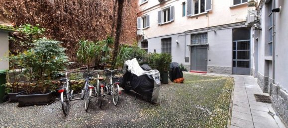 1 bedroom Apartment in Milan, Italy No. 358863 27