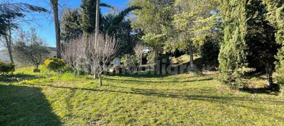 2 Schlafzimmer Haus in Petriolo, Italy, Nr. 145520 3