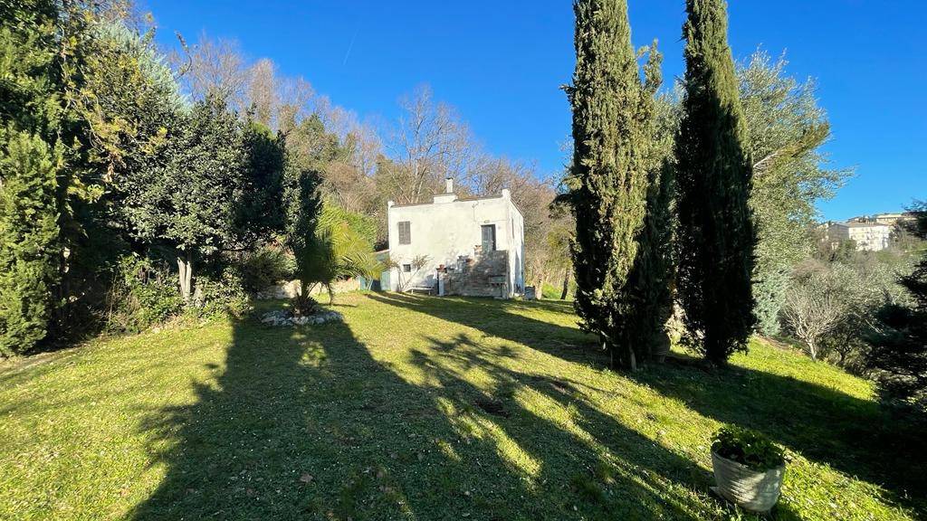 2 Schlafzimmer Haus in Petriolo, Italy, Nr. 145520