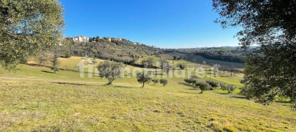 2 Schlafzimmer Haus in Petriolo, Italy, Nr. 145520 9