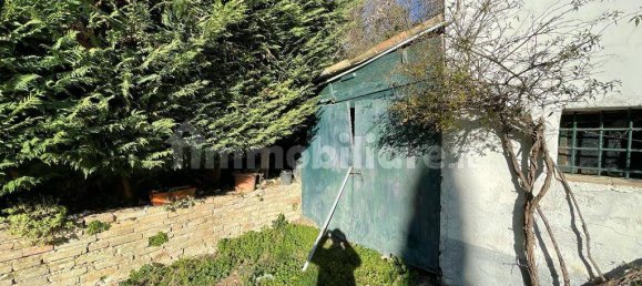 2 Schlafzimmer Haus in Petriolo, Italy, Nr. 145520 5