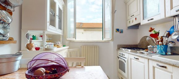 2 Schlafzimmer Wohnung in Viareggio, Italy, Nr. 234546 6