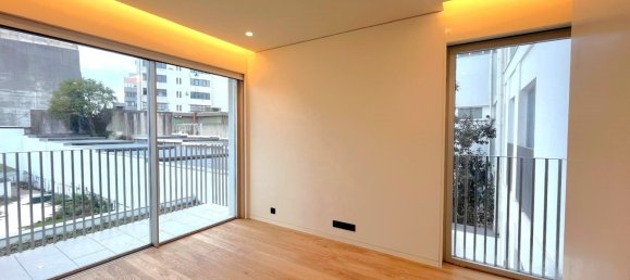 Apartamento T2 em Porto, Portugal N.º 128906 18