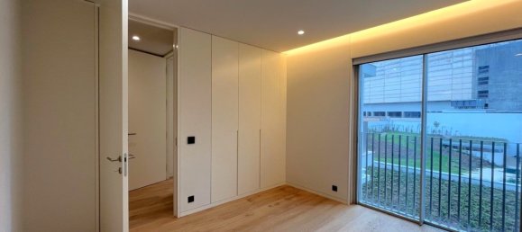Apartamento T2 em Porto, Portugal N.º 128906 22