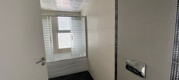 Penthouse 3+1 in Cikcilli, Turkey No. 4032 26