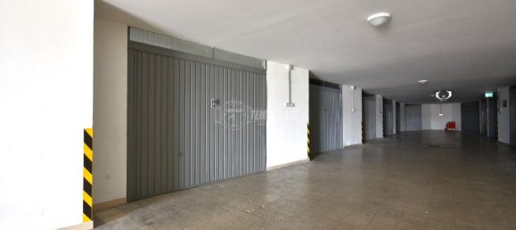 4-salle Appartement à Osimo, Italy No. 151564 25