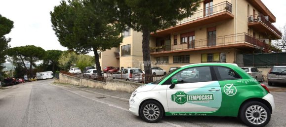 4-salle Appartement à Osimo, Italy No. 151564 3