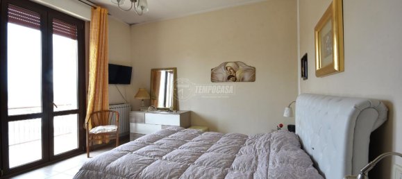 4-salle Appartement à Osimo, Italy No. 151564 14