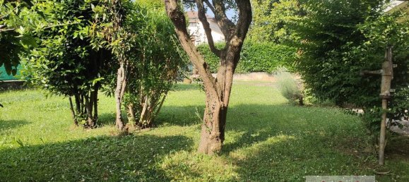 3 bedrooms Villa in Creazzo, Italy No. 331078 14