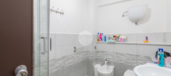 3 rooms Apartment in Rome, Italy No. 12845 41