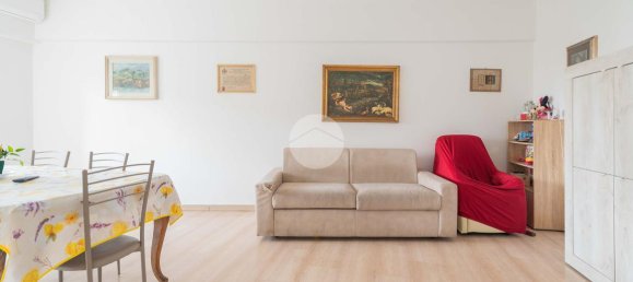 3 rooms Apartment in Rome, Italy No. 12845 12