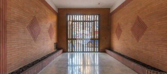 3 rooms Apartment in Rome, Italy No. 12845 4