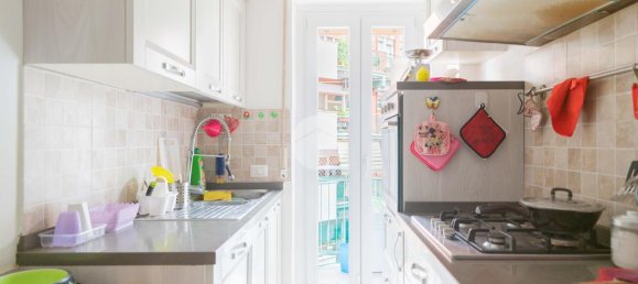 3 rooms Apartment in Rome, Italy No. 12845 30