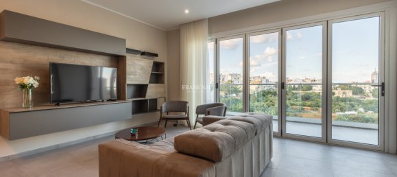 Квартира с 2 спальнями в Сент-Джулианс, Мальта № 4367 2