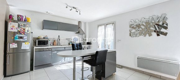 3 bedrooms House in Saint-Cyr-l'Ecole, France No. 181586 7